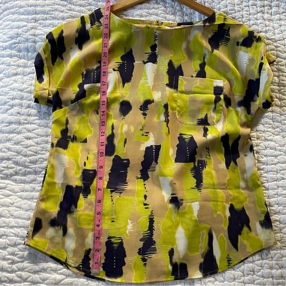 Ann Taylor LOFT Lime and Navy Watercolor Blouse - Picture 6 of 6